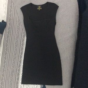 Hera Little Black Dress w/vertical seems size S.
